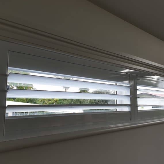 Bermuda 2000 alu shutters in Devonport