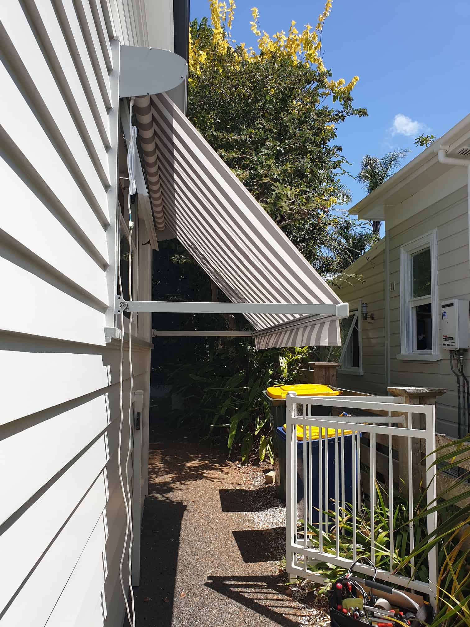 Motorised Vertigo Drop Arm Awning in Devonport Pivot Arm Awnings NZ