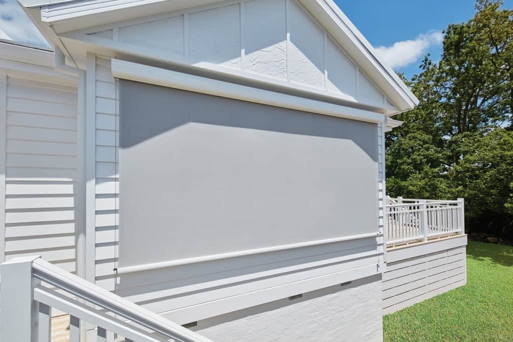 Luxaflex® Evo Cable Straight Drop External Awnings