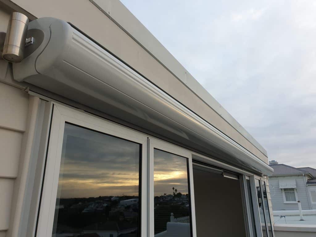 Fetuna Awning - wall face fix