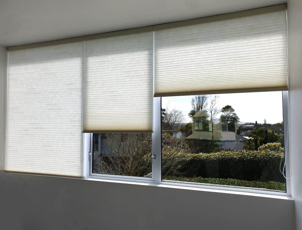 Honeycomb blinds - light filtering fabric