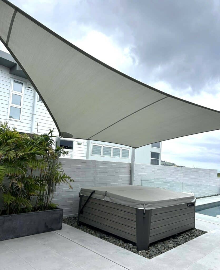 Shade sail fixed to the posts