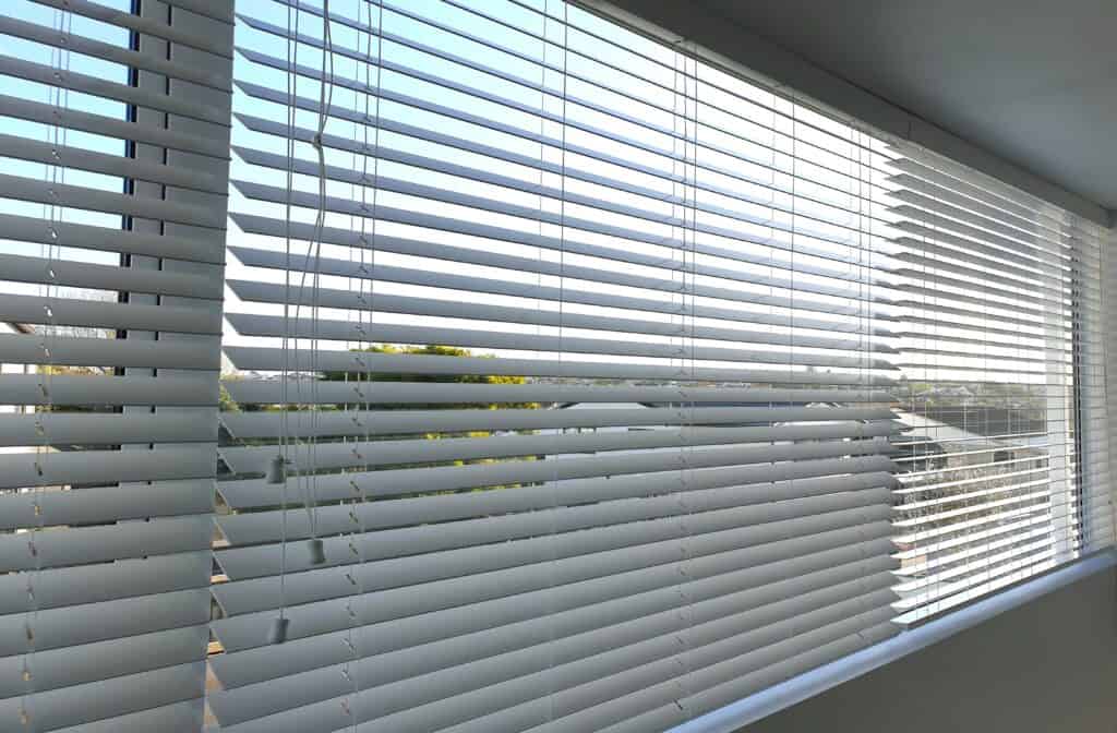 Venetian blinds for commercial projects