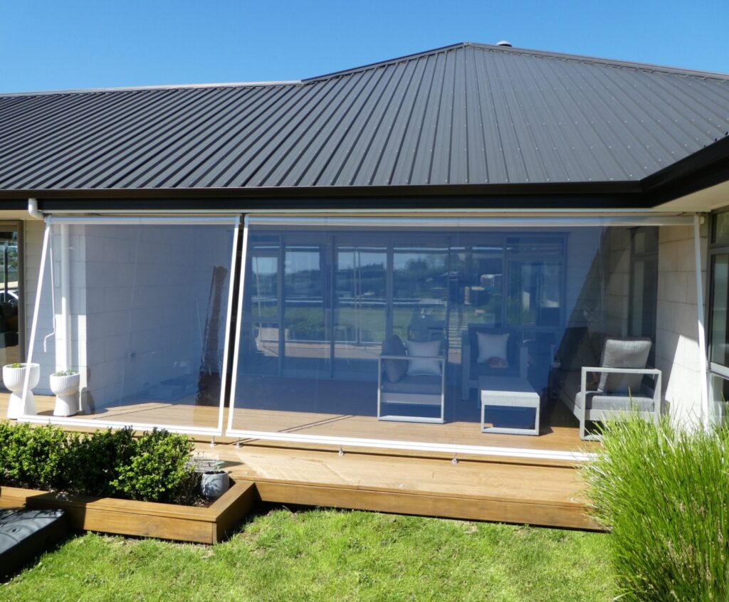 Omni Cafe Style clear PVC blinds