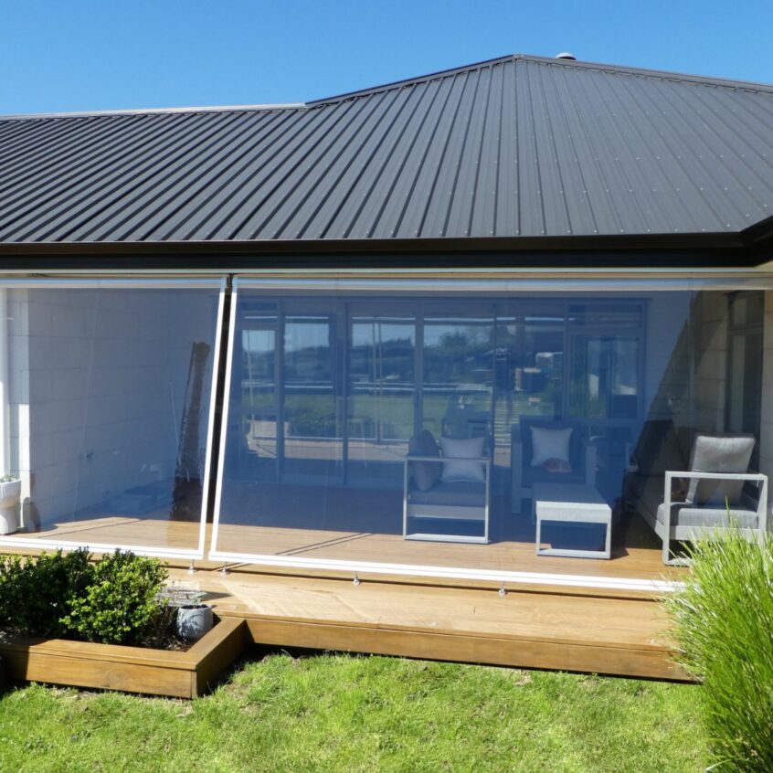 Omni Cafe Style clear PVC blinds