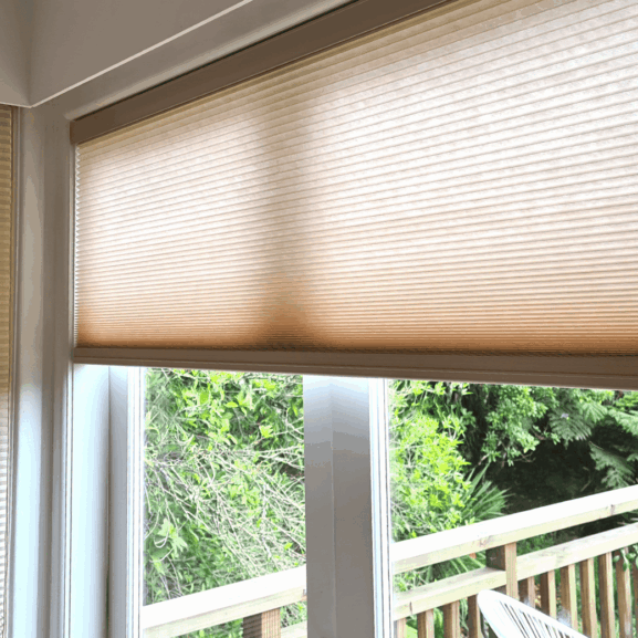 Honeycomb blinds