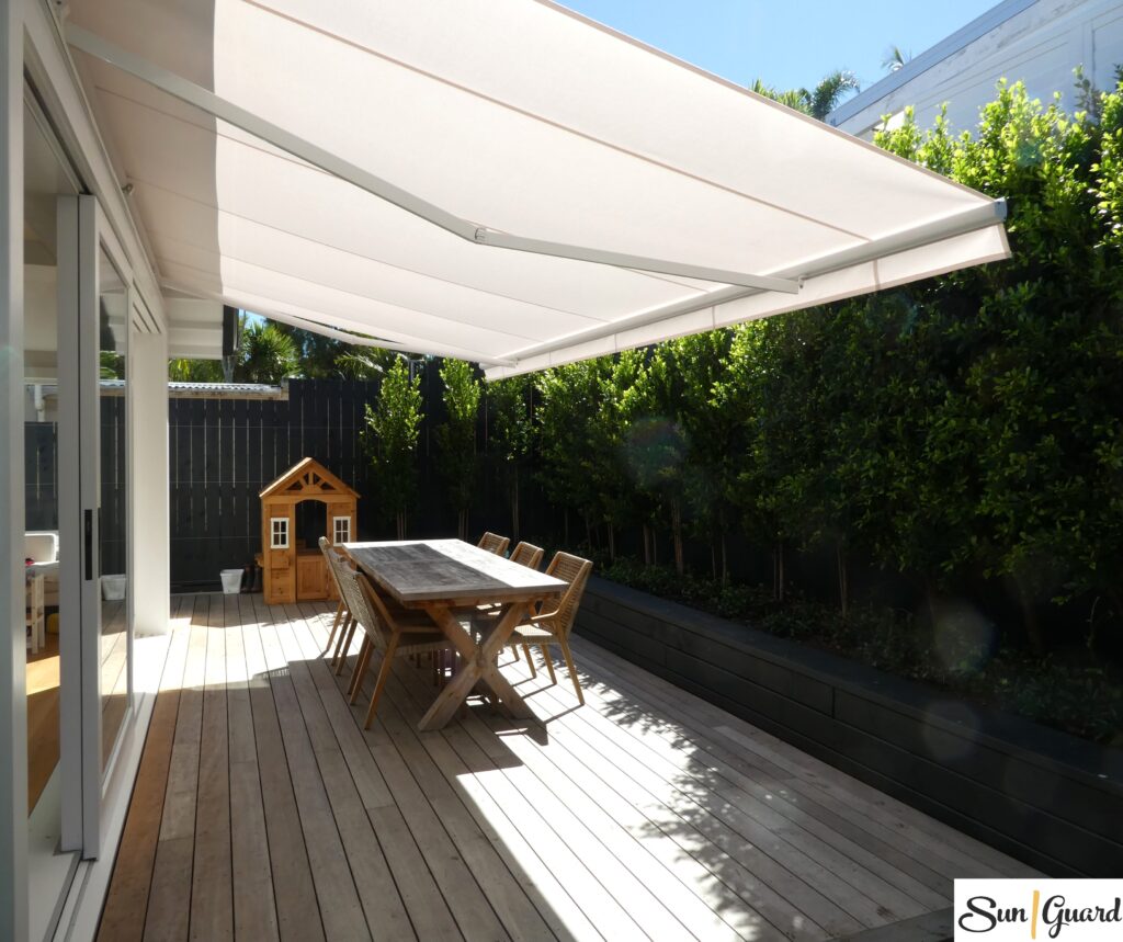 Ellipse Monobloc Awning