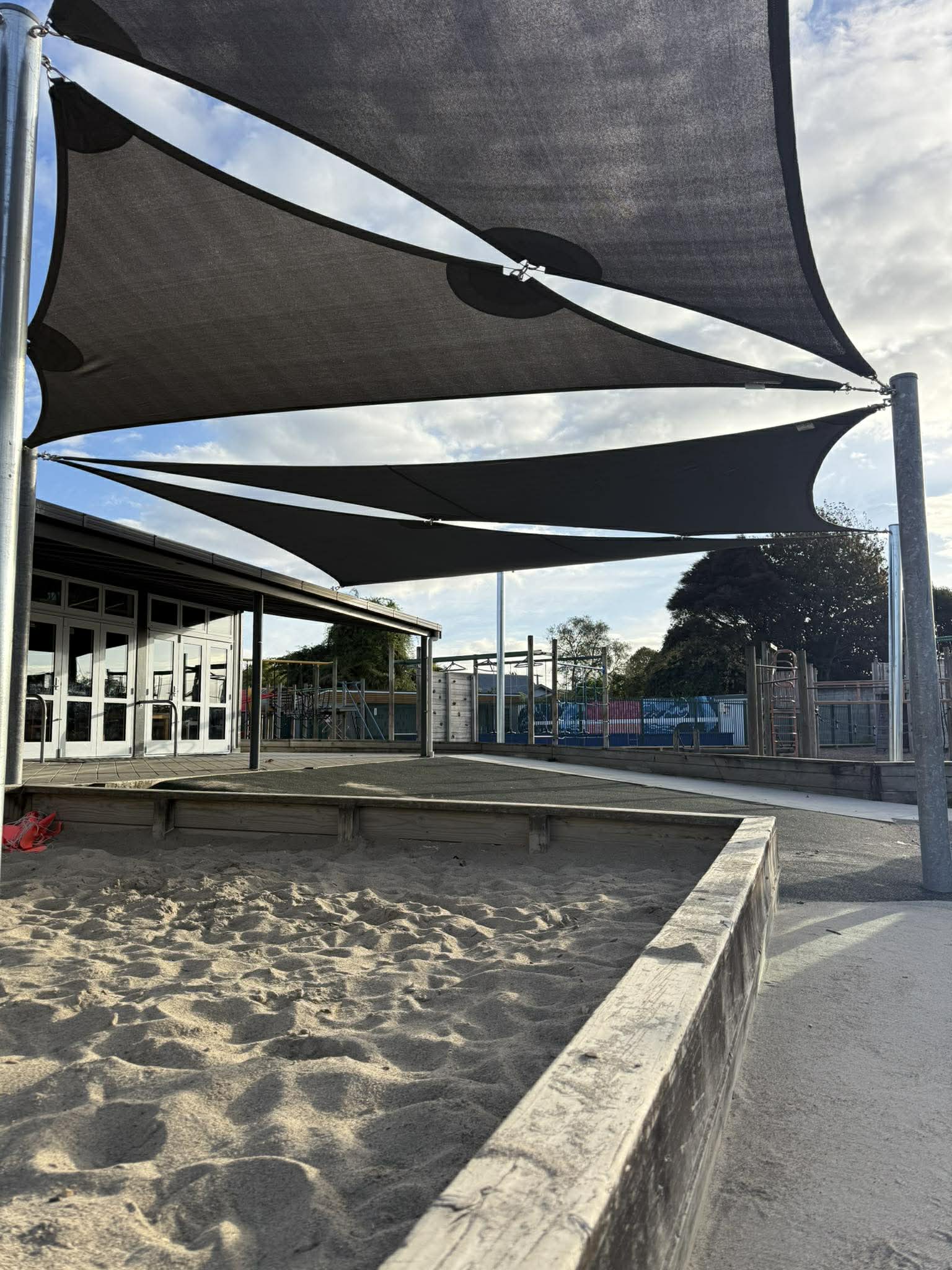 Vardon School - Shadetec 320 sails