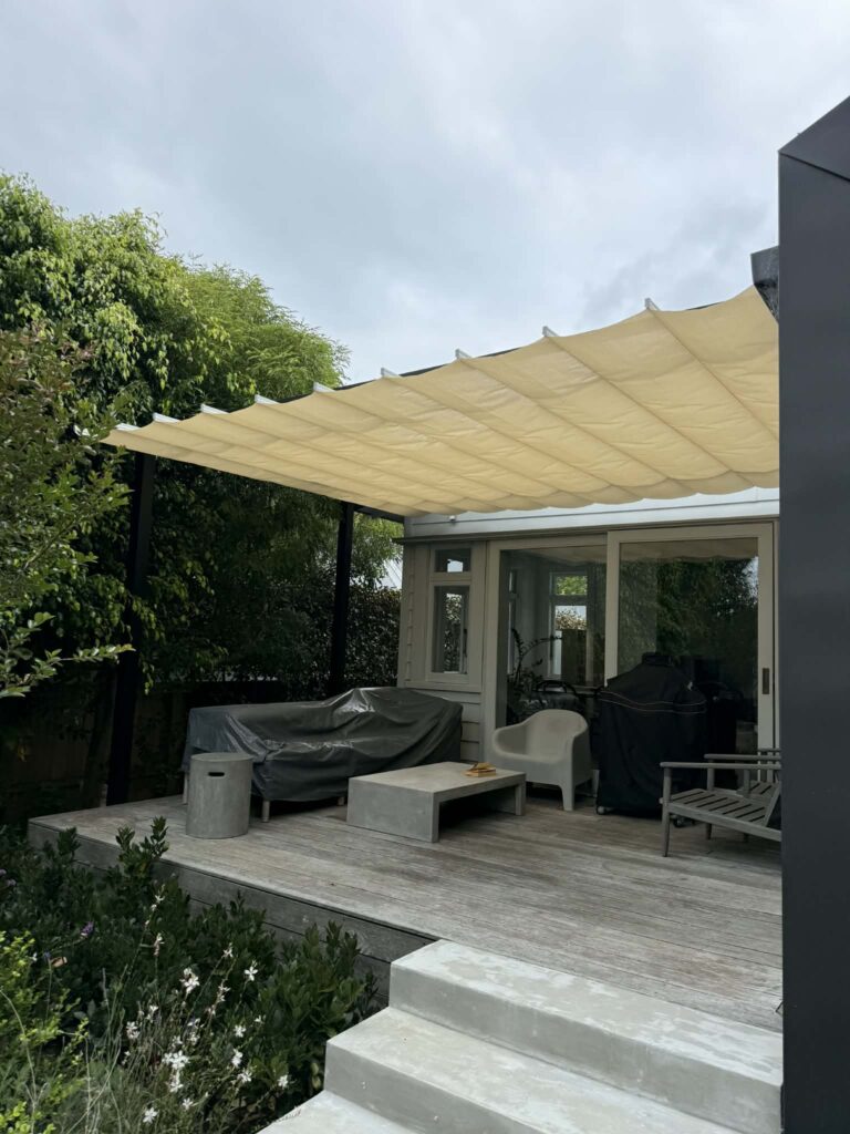 Retractable Wave Shade in Grey Lynn