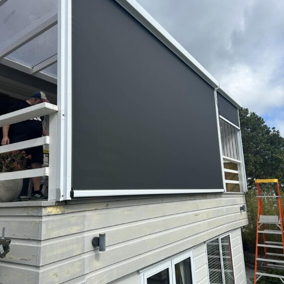 Motorised Ziptrak Screen in Green Bay
