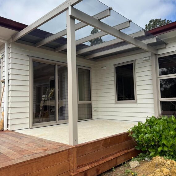 ClearVue Pergola Grey Tint Wainui